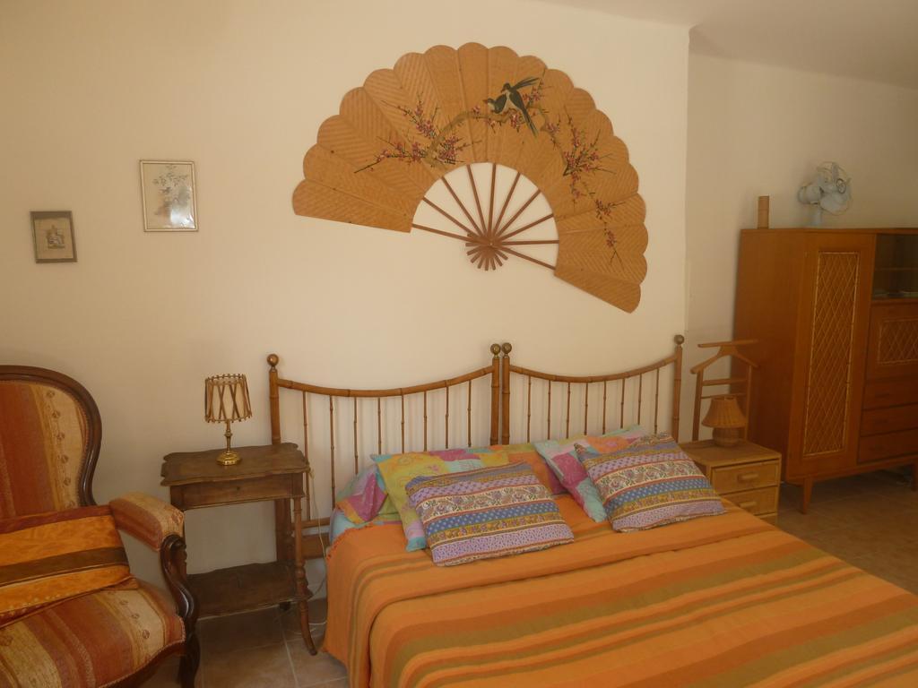 Le Val Leron Bed & Breakfast Valaurie Eksteriør bilde