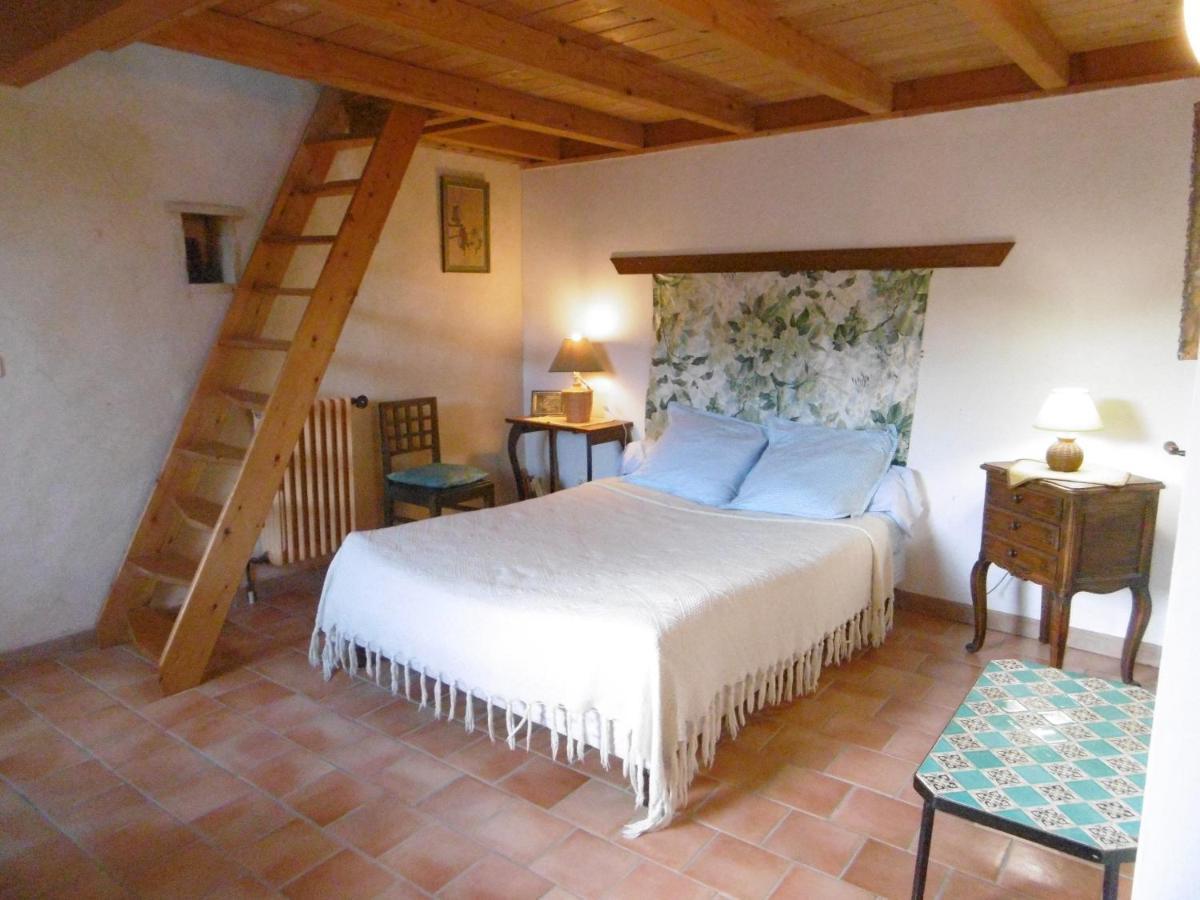 Le Val Leron Bed & Breakfast Valaurie Eksteriør bilde