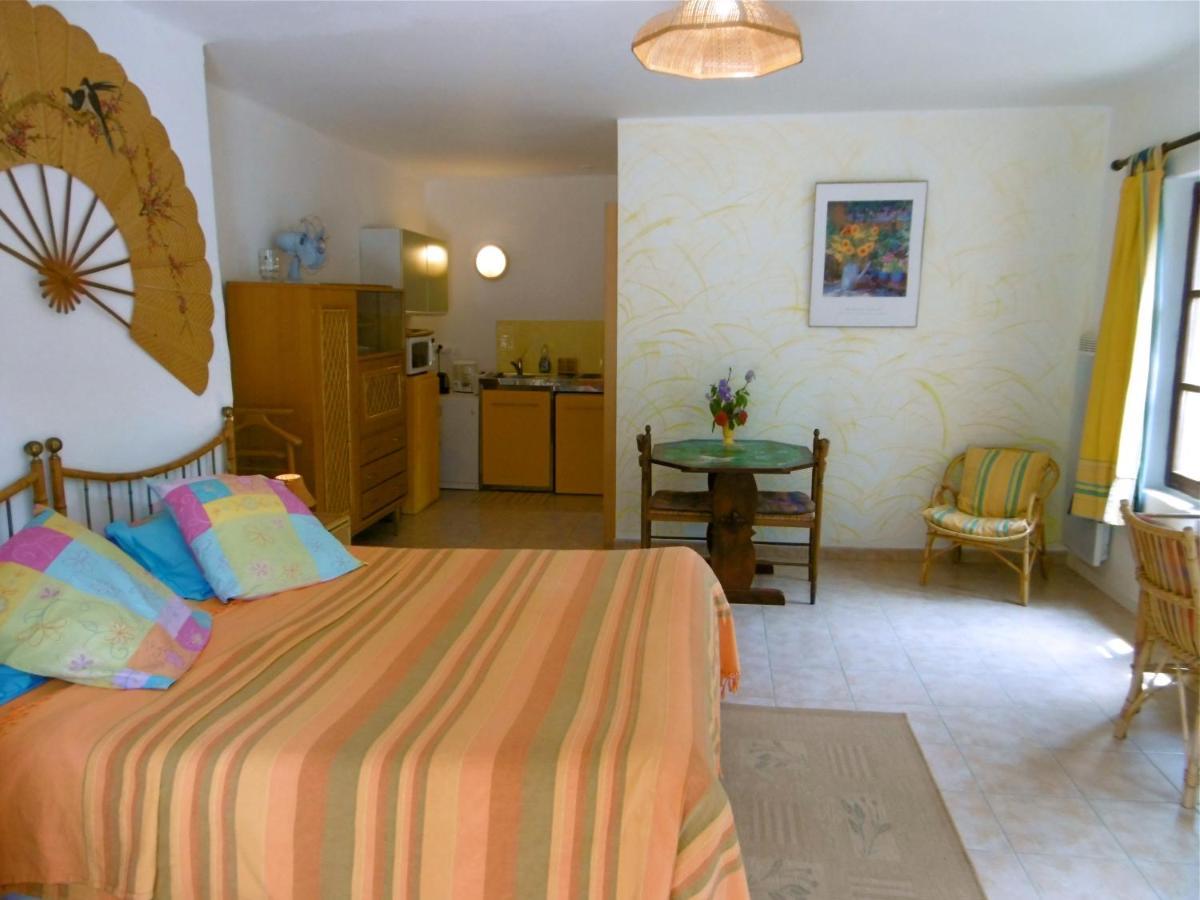 Le Val Leron Bed & Breakfast Valaurie Eksteriør bilde